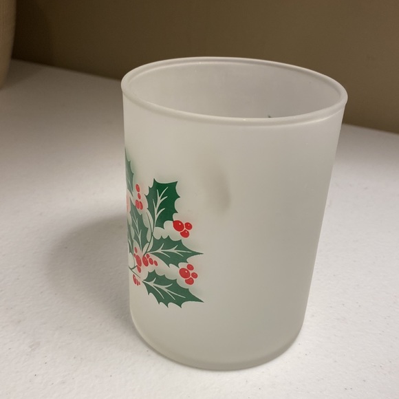 🎄🎄🎄 Holly and Frost Candlelamp - Picture 7 of 8